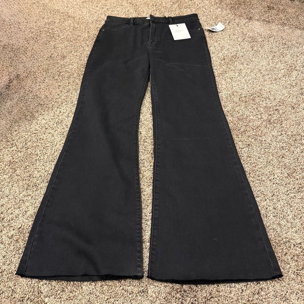 Black Flared 30L Women's Jeans